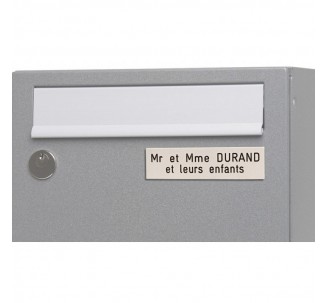 Plaque Boite Aux Lettres Avec DESSIN Adhésive PVC – Plaque Gravée À  Personnaliser 10 x 2,5 cm (Blanc écriture Noire)